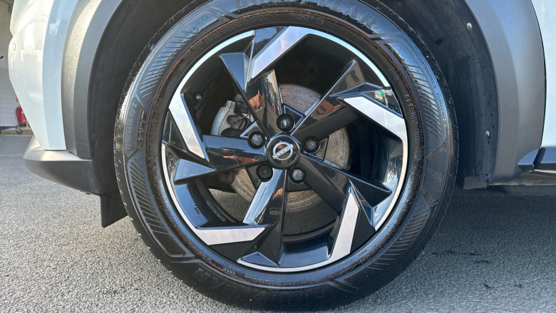 Nissan Juke 1.6 Hybrid N-Connecta 5dr Auto Hybrid Hatchback